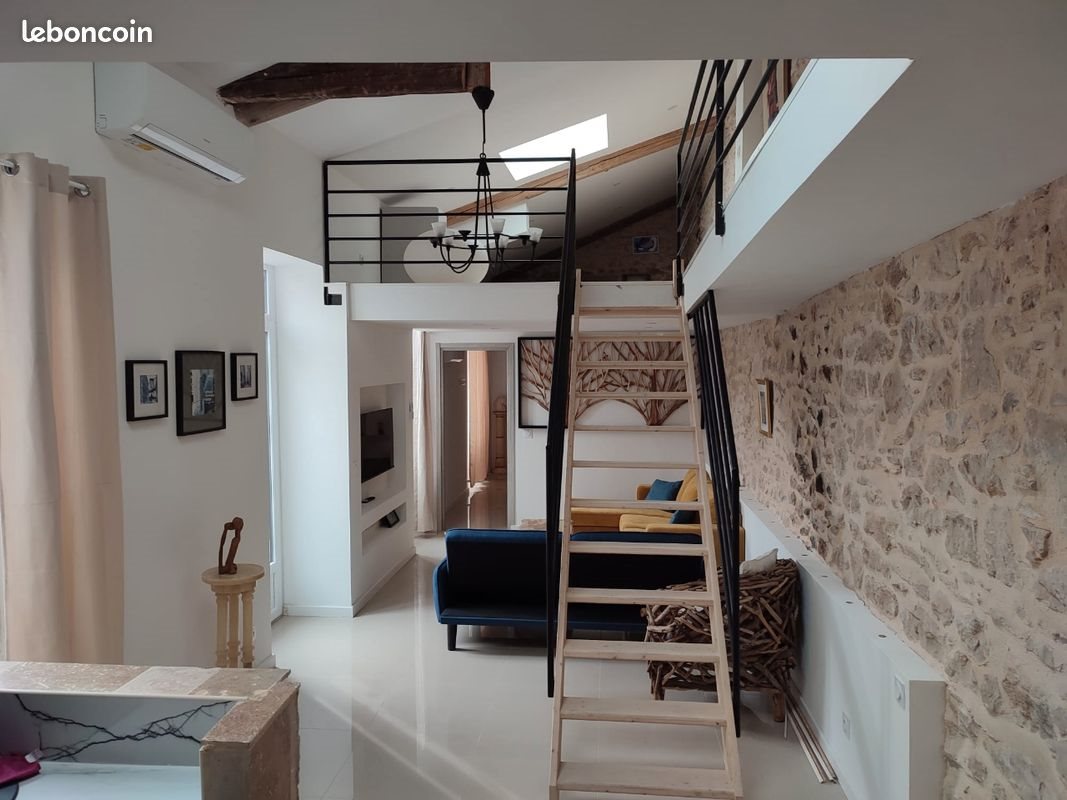 Appartement à louer, NaNm², Nîmes