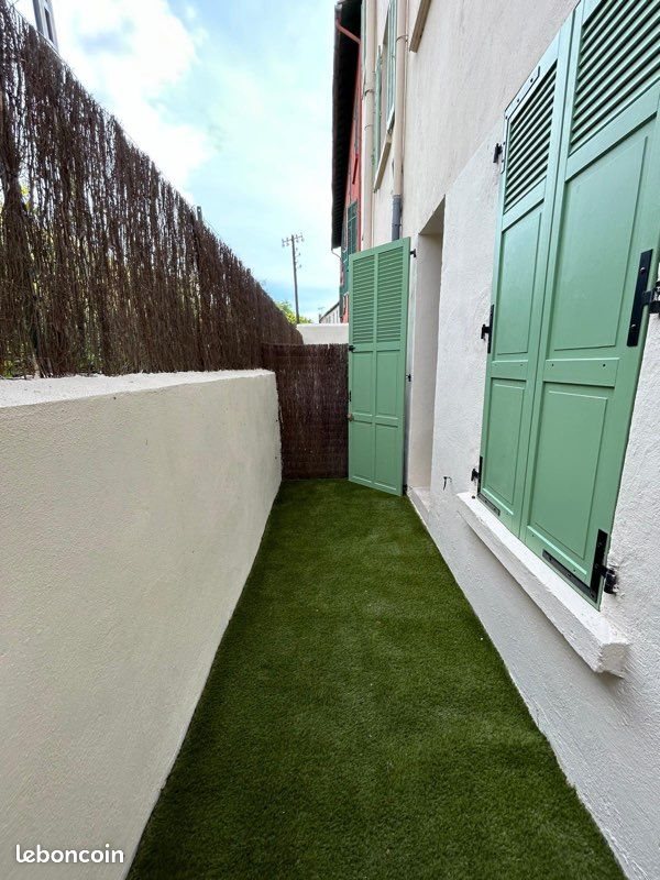 Appartement à louer, 25m², Toulon
