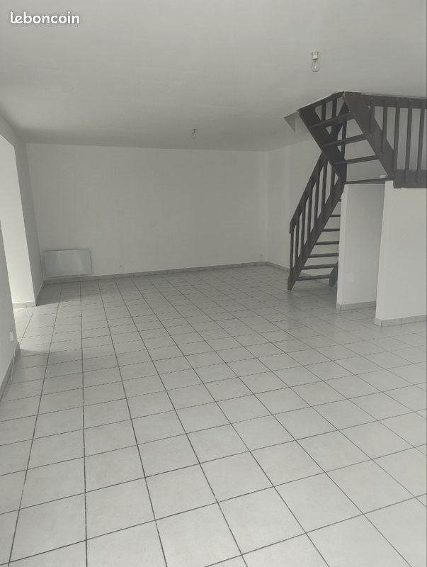 Maison à vendre, 77m², Crespin