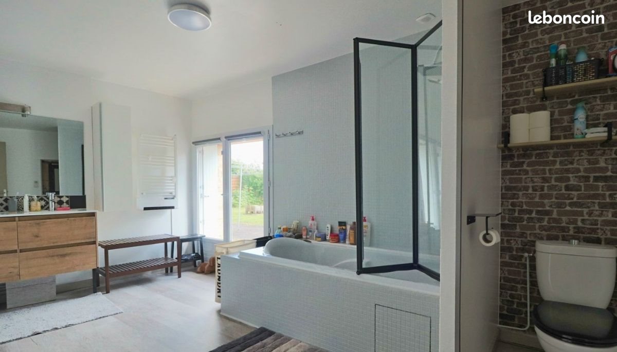 Maison à vendre, 200m², Valence-en-Poitou