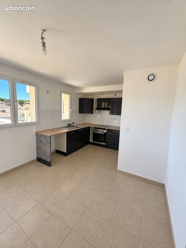 Appartement à louer, 54m², Lunel