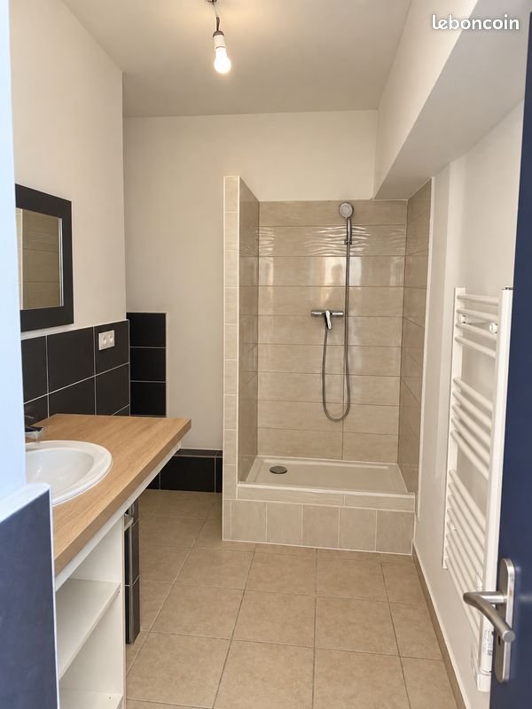 Appartement à louer, 54m², Lunel
