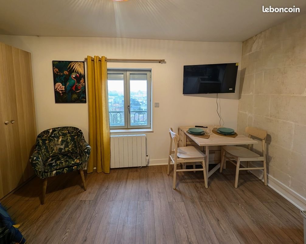 Appartement à louer, 17m², Niort