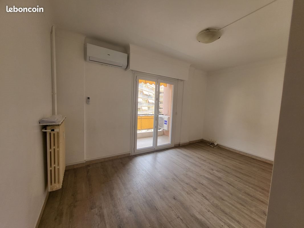 Appartement à louer, 32m², Menton