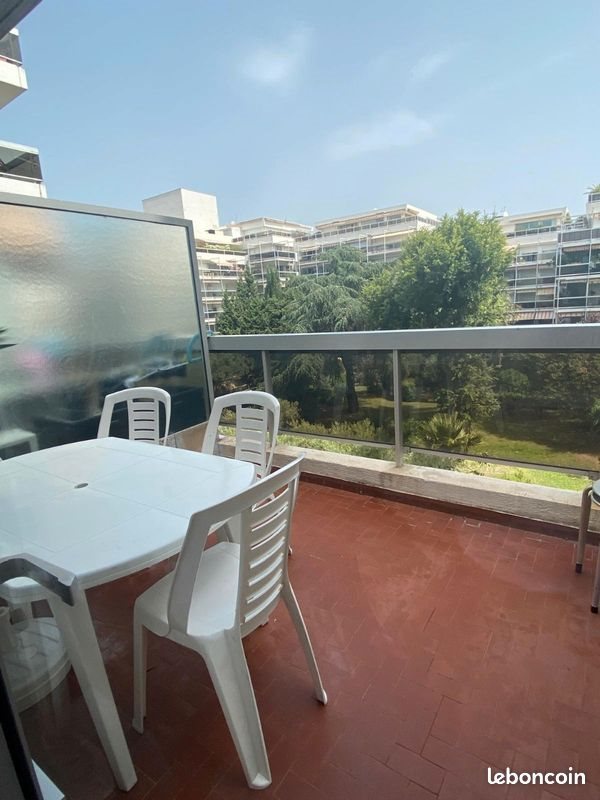 Appartement à louer, 40m², Antibes