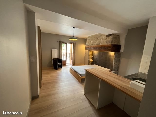Appartement à louer, 25m², Aurillac