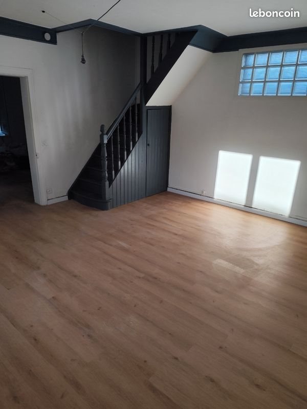 Maison à louer, 120m², Hélesmes