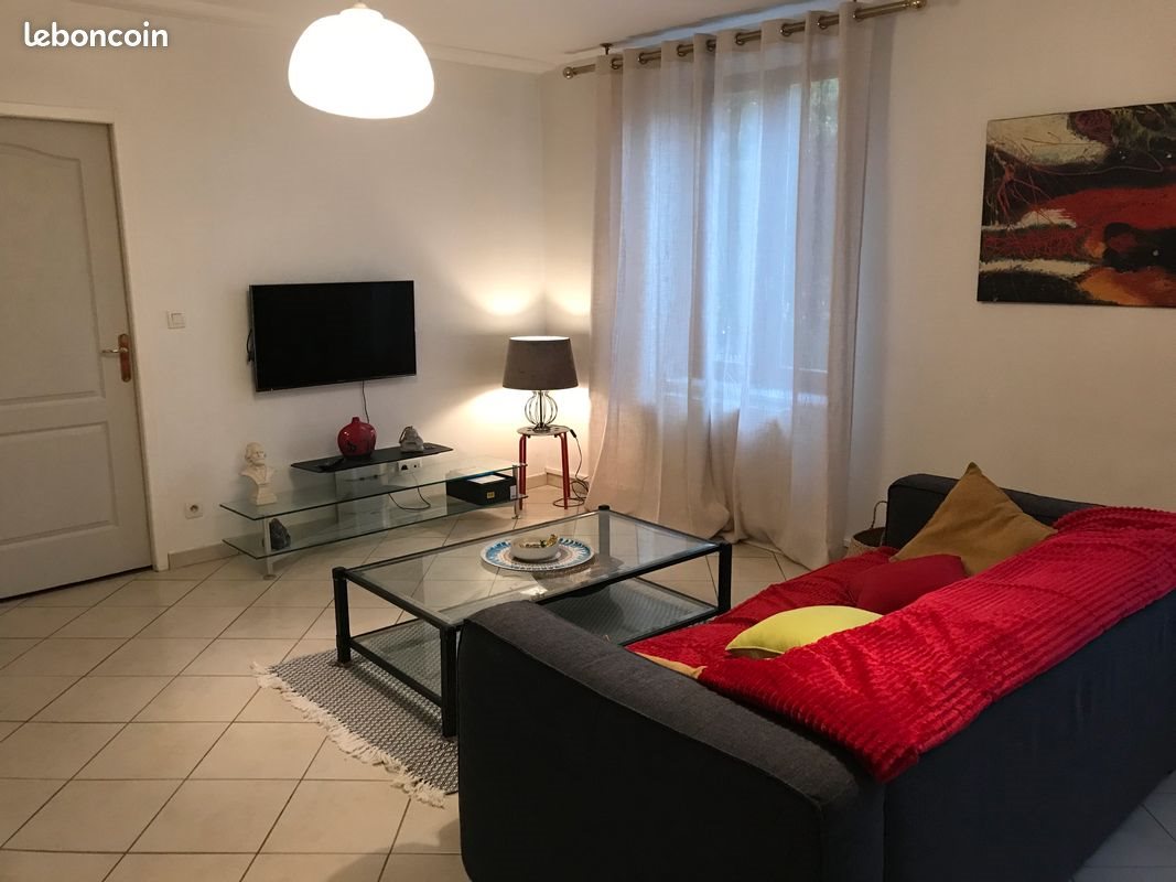 Appartement à louer, 68m², Miribel