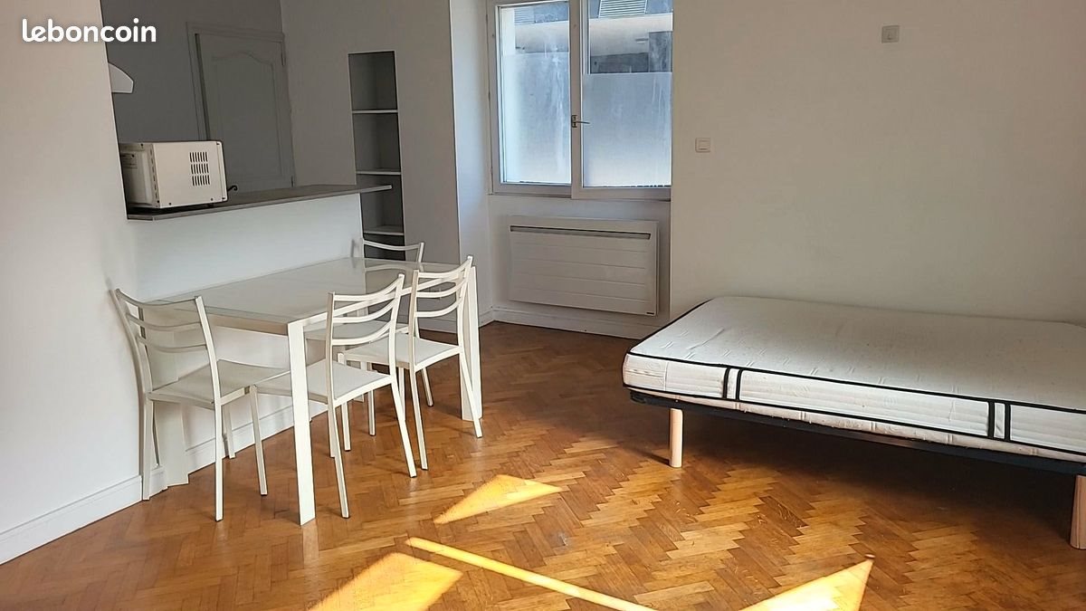 Appartement à louer, 25m², La Roche-sur-Yon