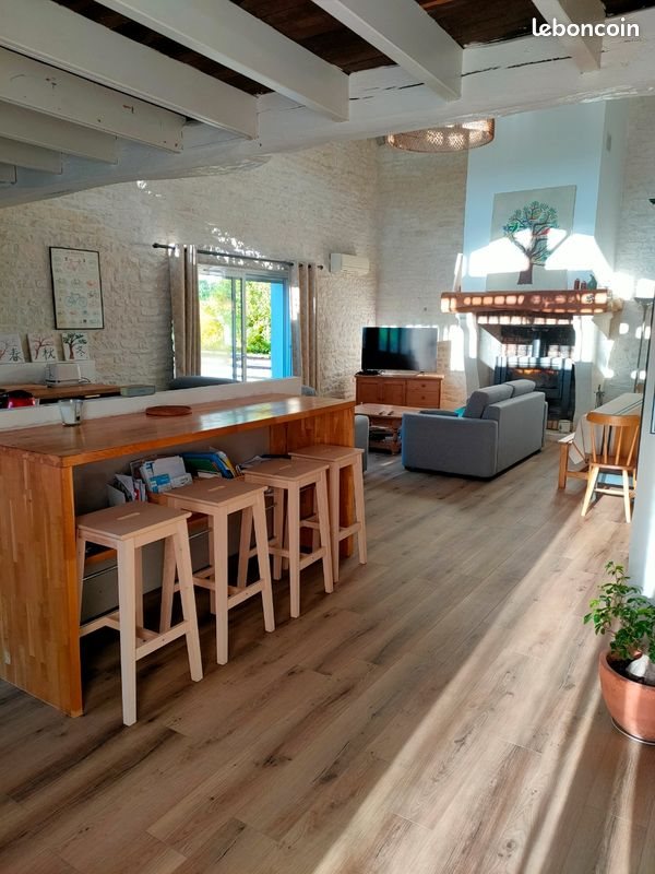 Maison à vendre, 373m², La Laigne
