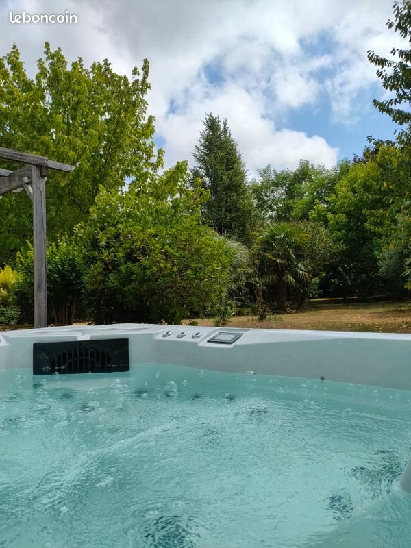 Maison à vendre, 373m², La Laigne