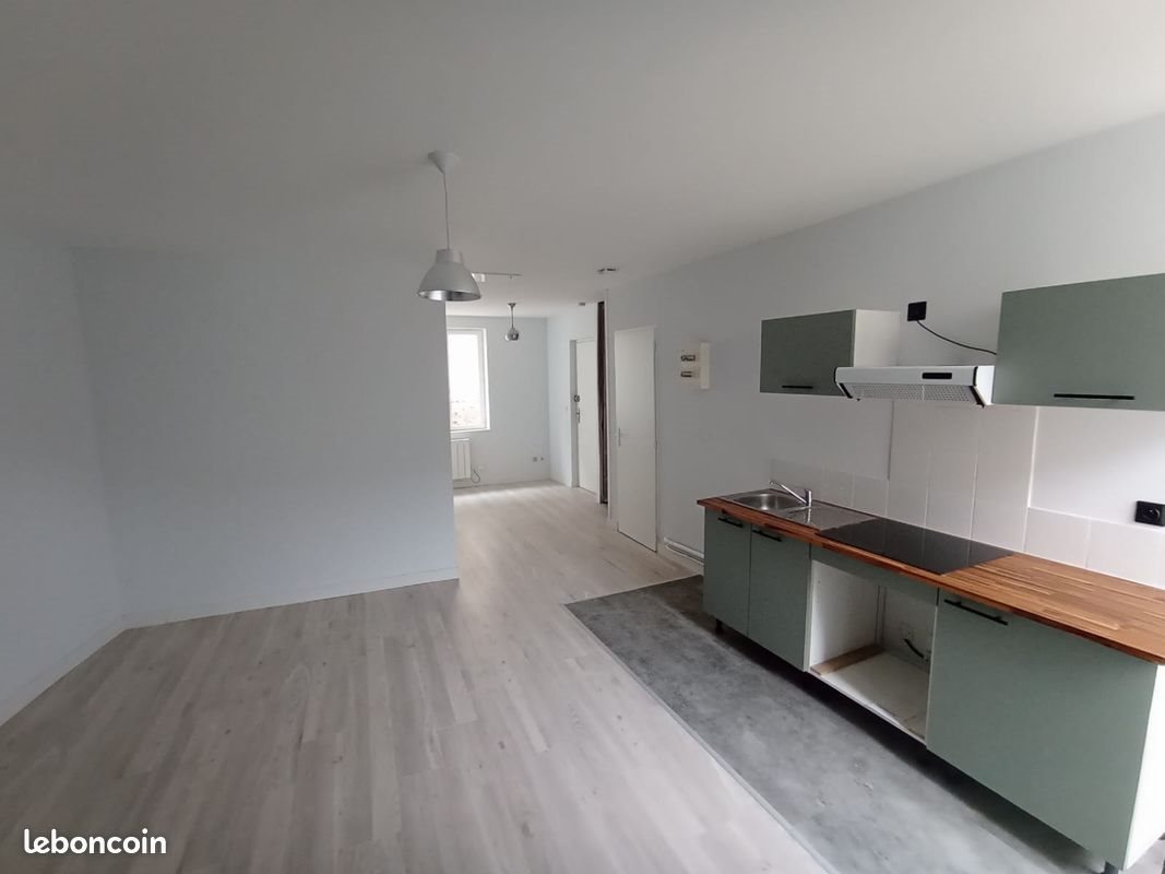 Appartement à louer, 47m², Sarras