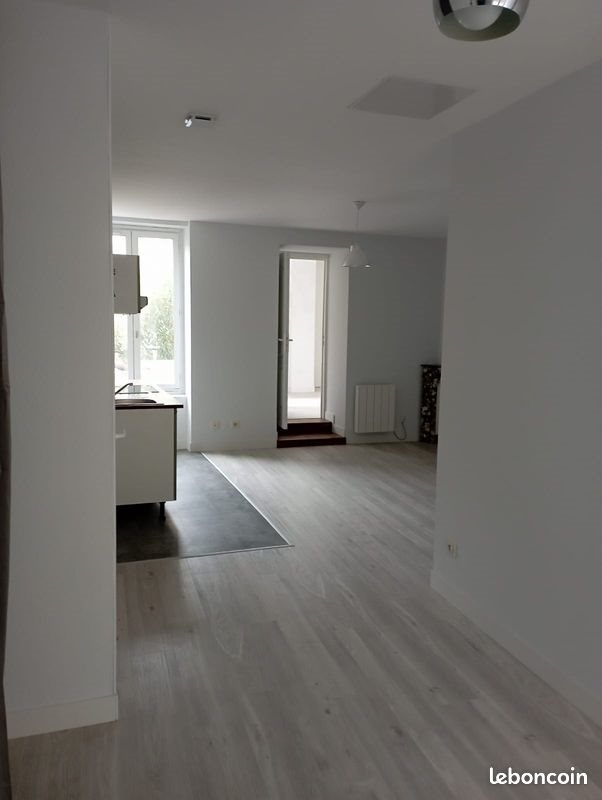 Appartement à louer, 47m², Sarras