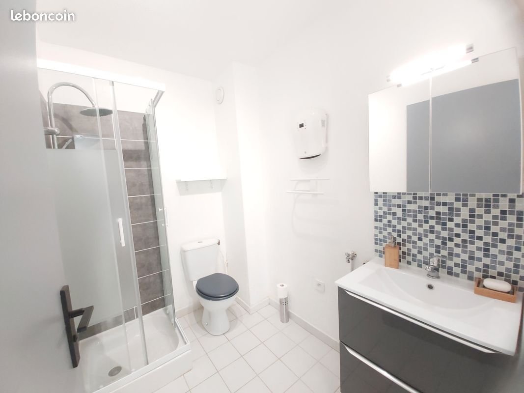 Appartement à louer, 23m², Nîmes