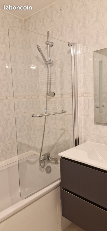 Appartement à louer, 61m², Satillieu