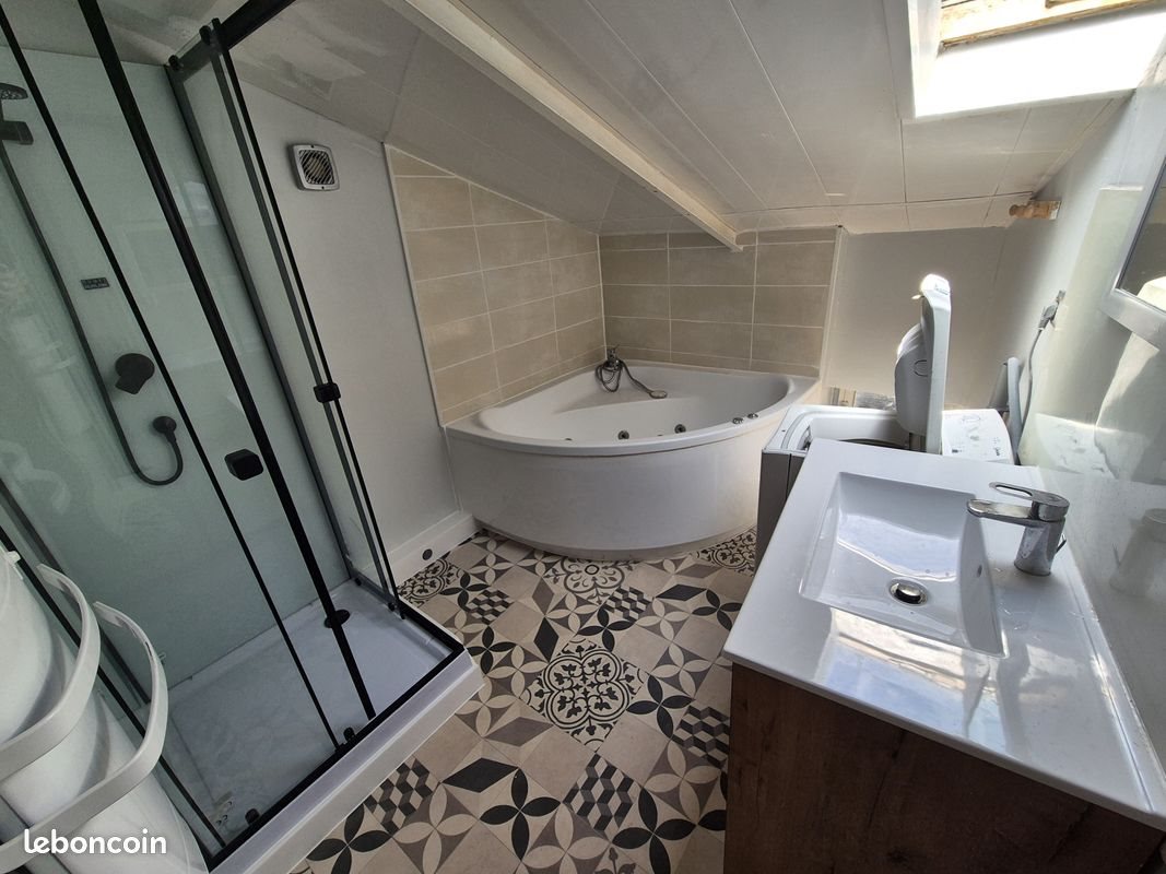 Appartement à louer, 72m², Saint-Amans-Soult