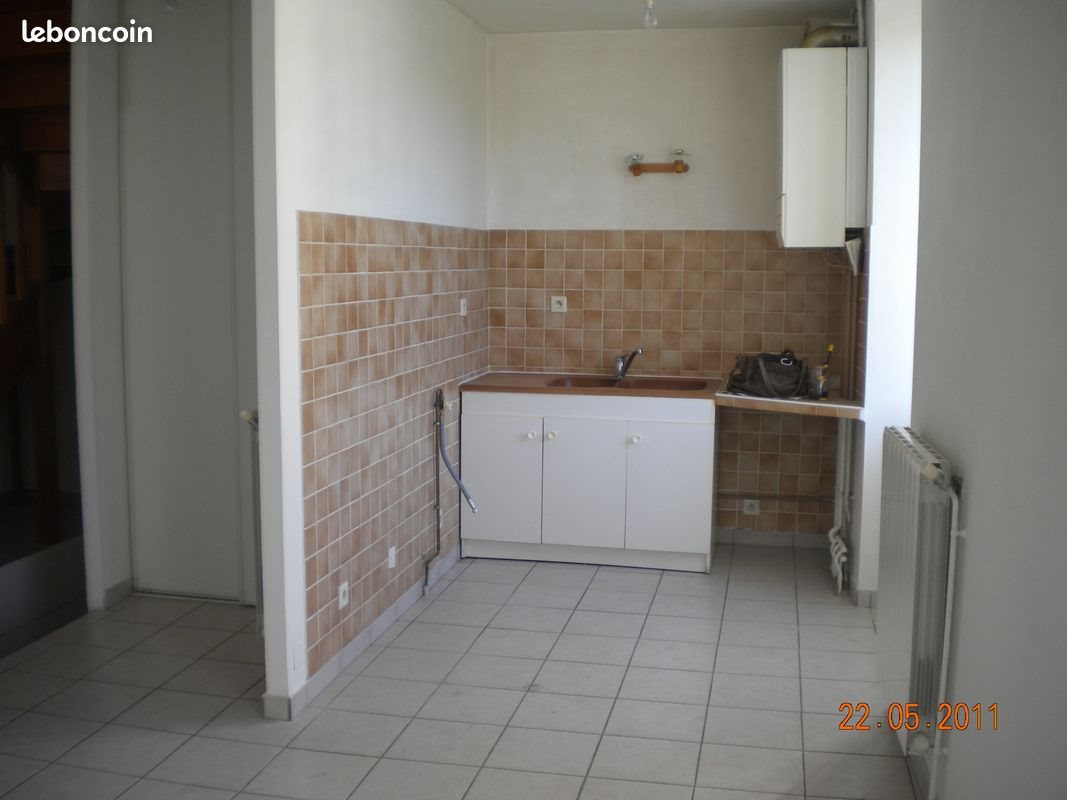 Appartement à louer, 70m², Aubenas