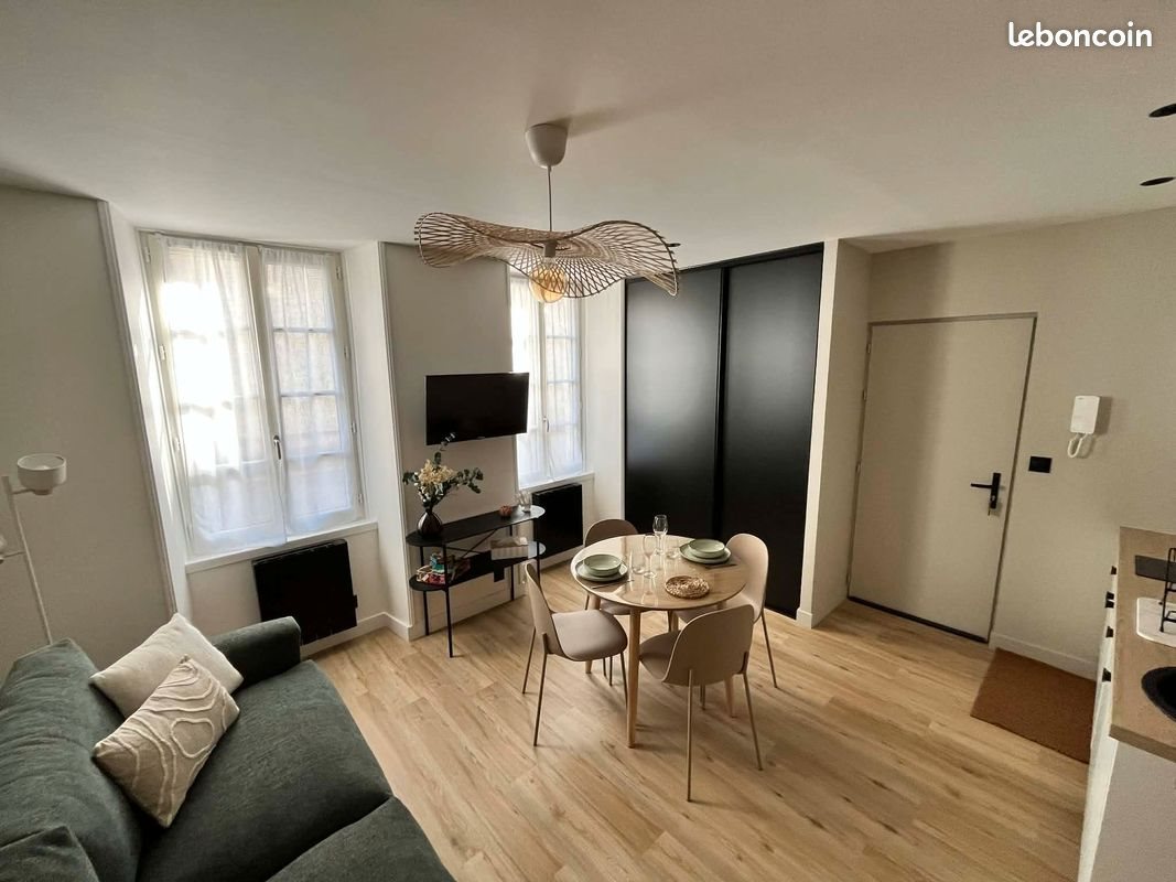 Appartement à louer, 24m², La Rochelle
