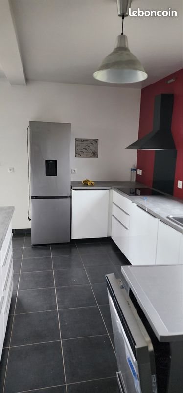 Maison à louer, 130m², Rots