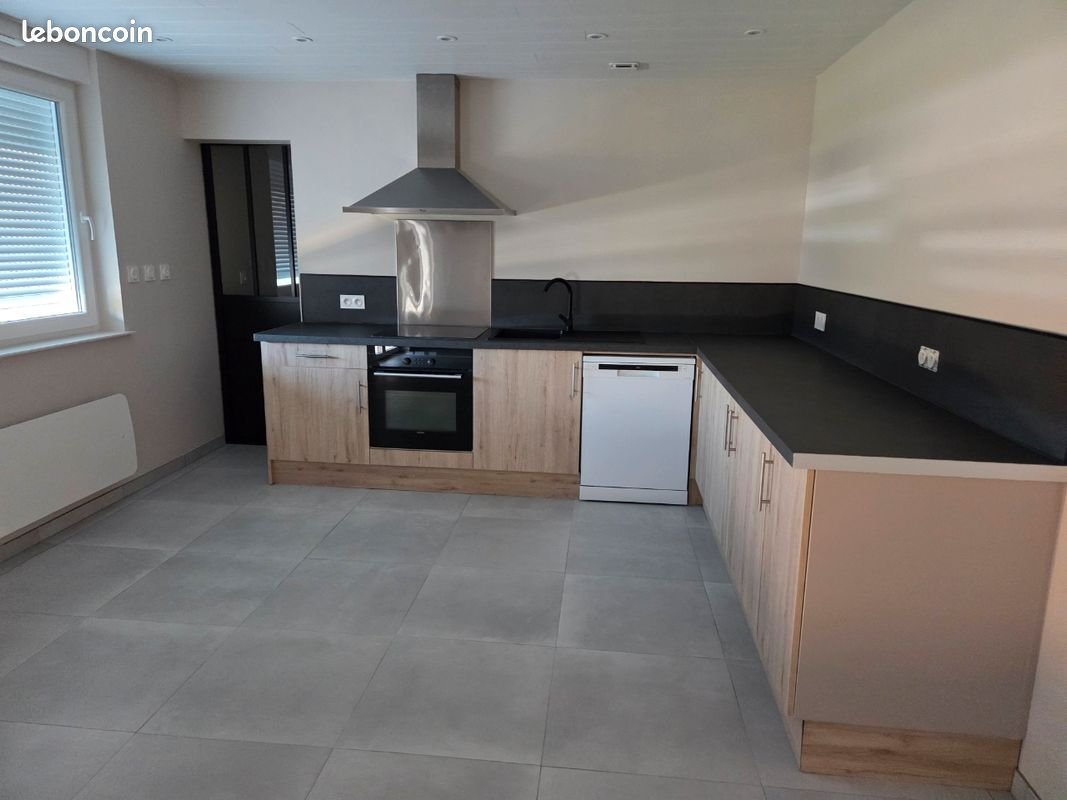 Appartement à louer, 97m², Levier