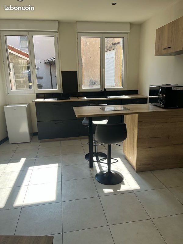 Appartement à louer, 35m², Saint-Etienne