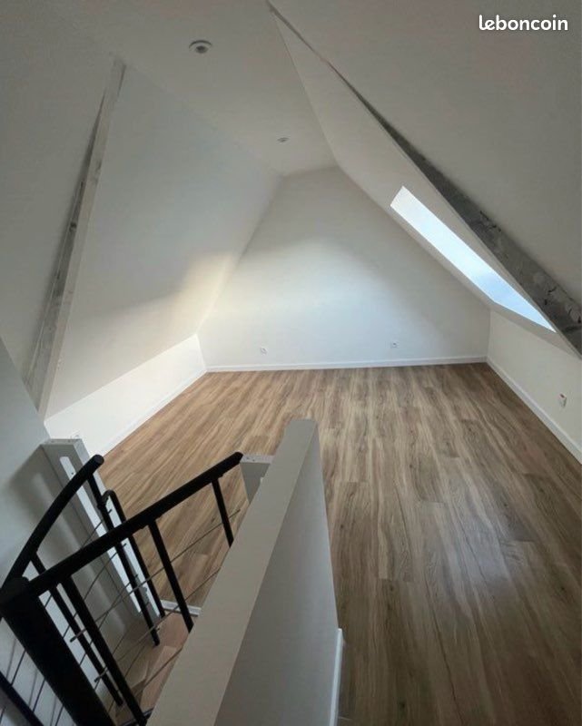Maison à louer, 26m², Belle-Isle-en-Terre