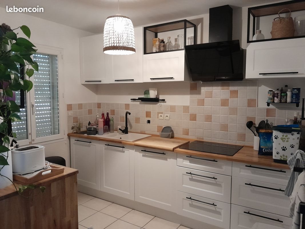 Maison à louer, 70m², Bernis