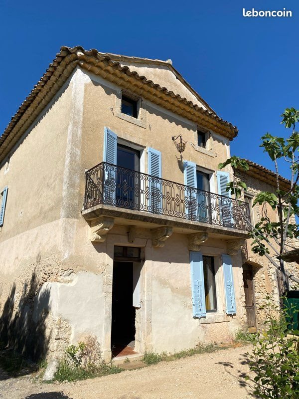 Maison à louer, 106m², Saint-Saturnin-lès-Apt