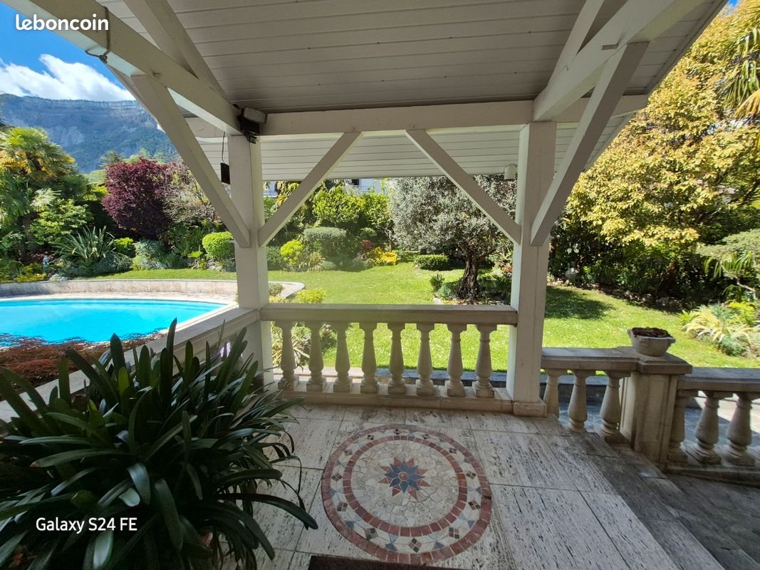 Maison à vendre, 217m², Saint-Nazaire-les-Eymes