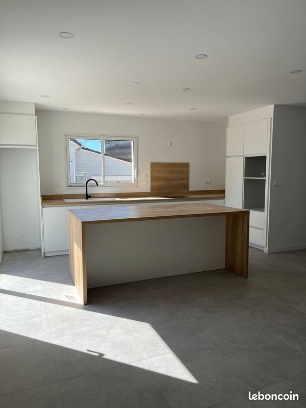 Maison à louer, 118m², Bourg-Achard