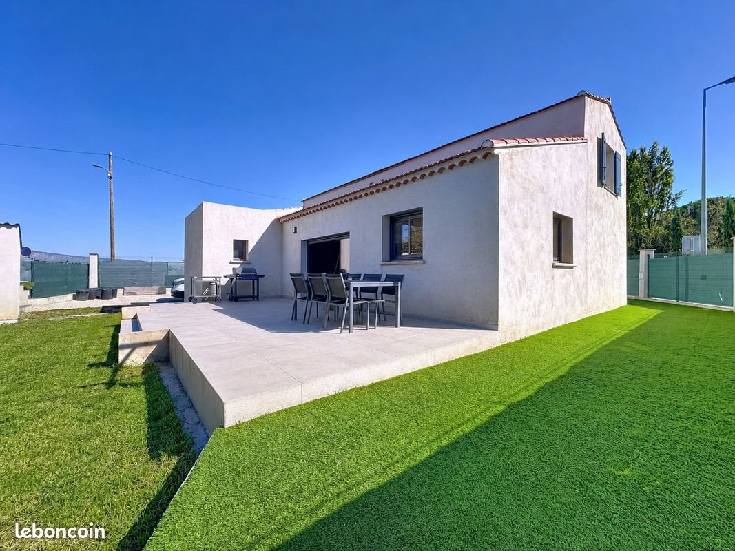 Maison à louer, 120m², Trets