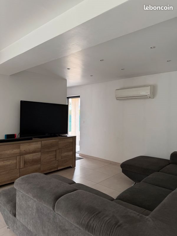 Maison à louer, 120m², Trets