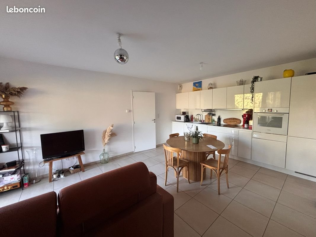Appartement à louer, 58m², Limonest