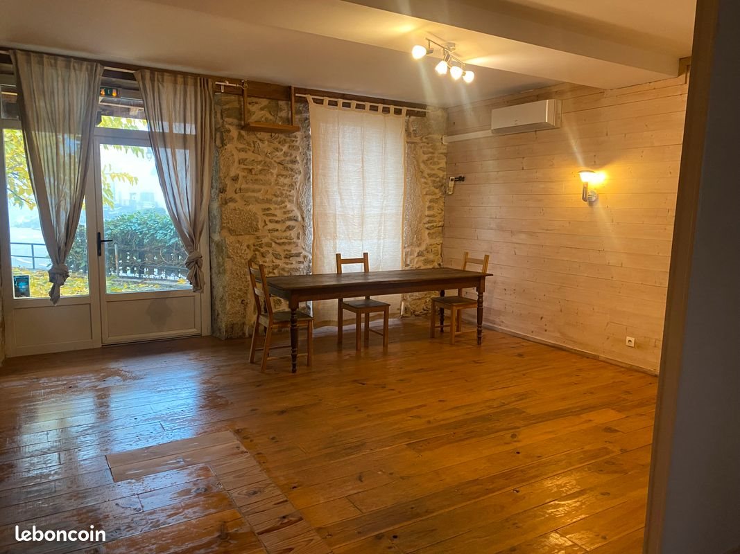Appartement à louer, 80m², Miribel-les-Echelles