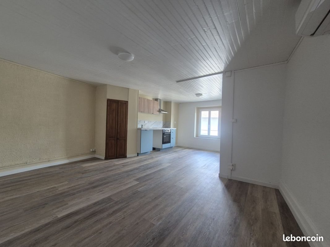 Appartement à louer, 65m², Thiers