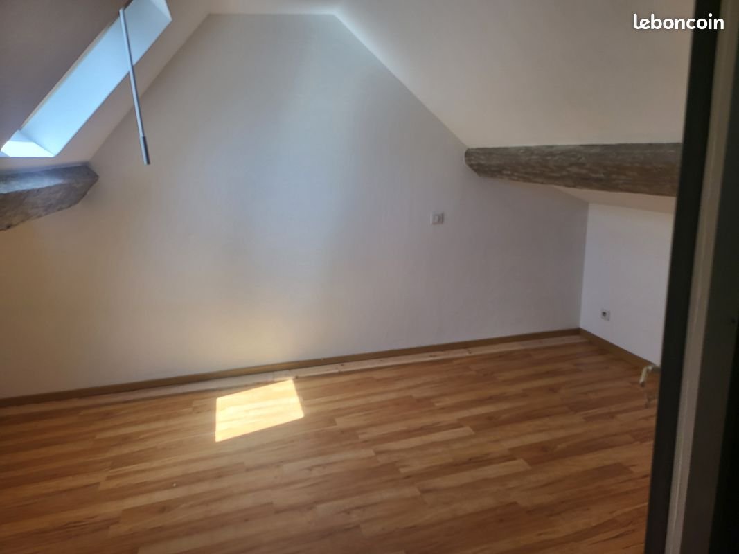 Appartement à louer, 45m², Ornans