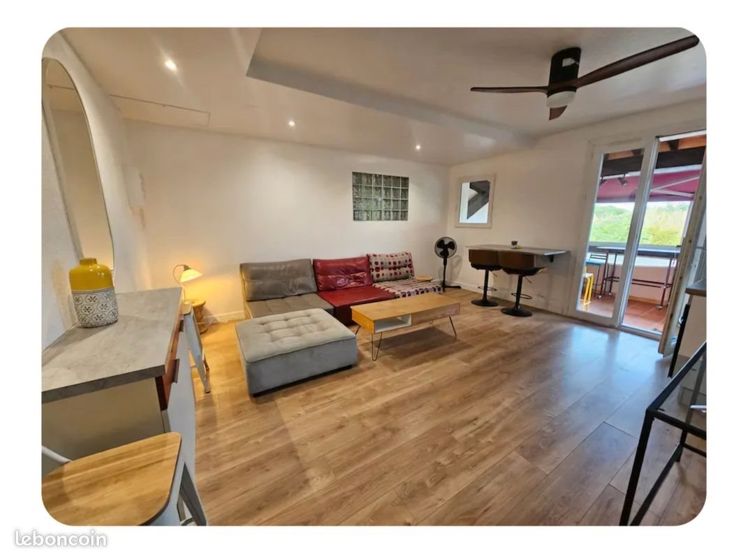 Appartement à louer, 70m², Hyères