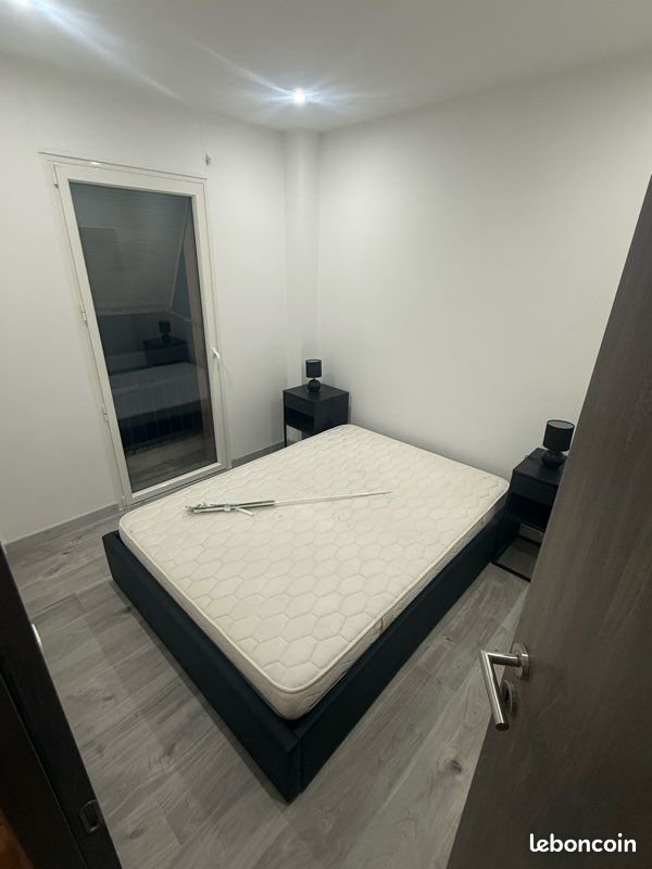 Appartement à louer, 27m², Vence