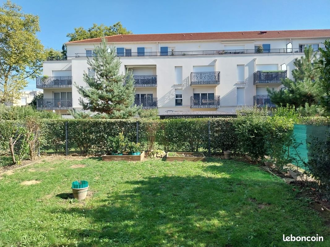 Appartement à louer, 43m², Courcouronnes
