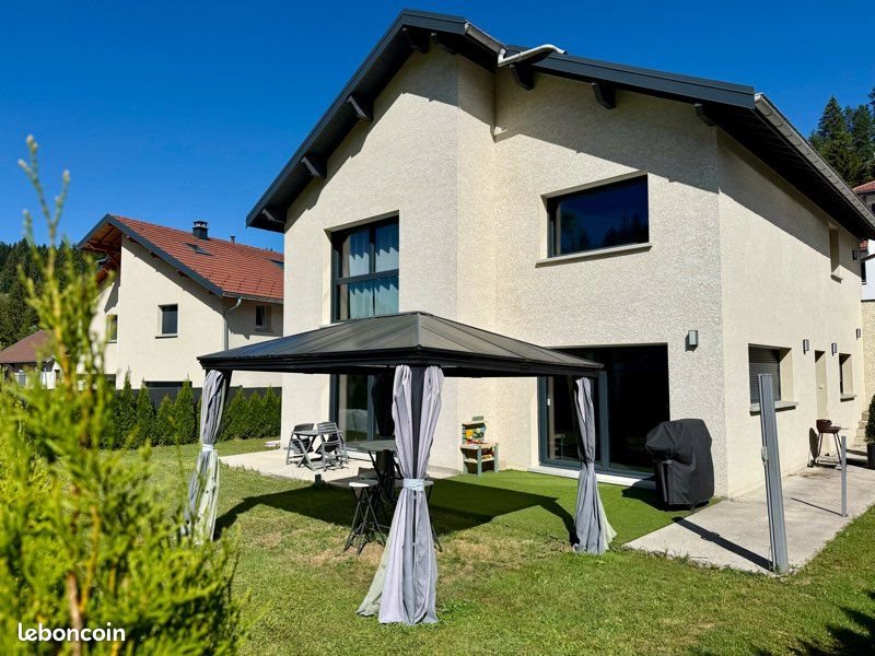 Maison à vendre, 162m², La Cluse-et-Mijoux