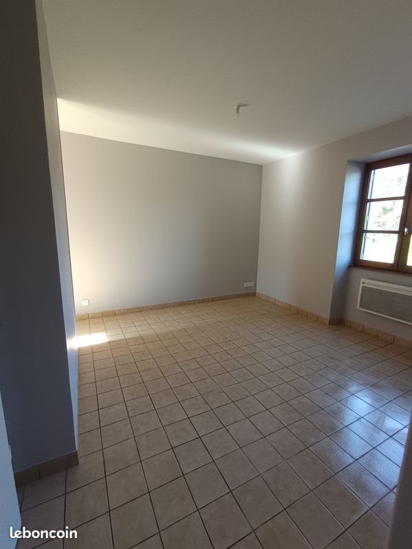 Appartement à louer, 29m², Sarras