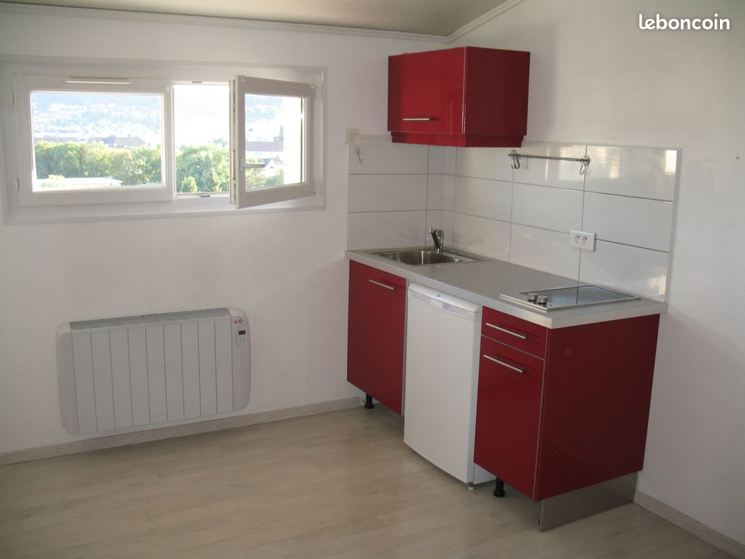 Appartement à louer, 17m², Lons-le-Saunier