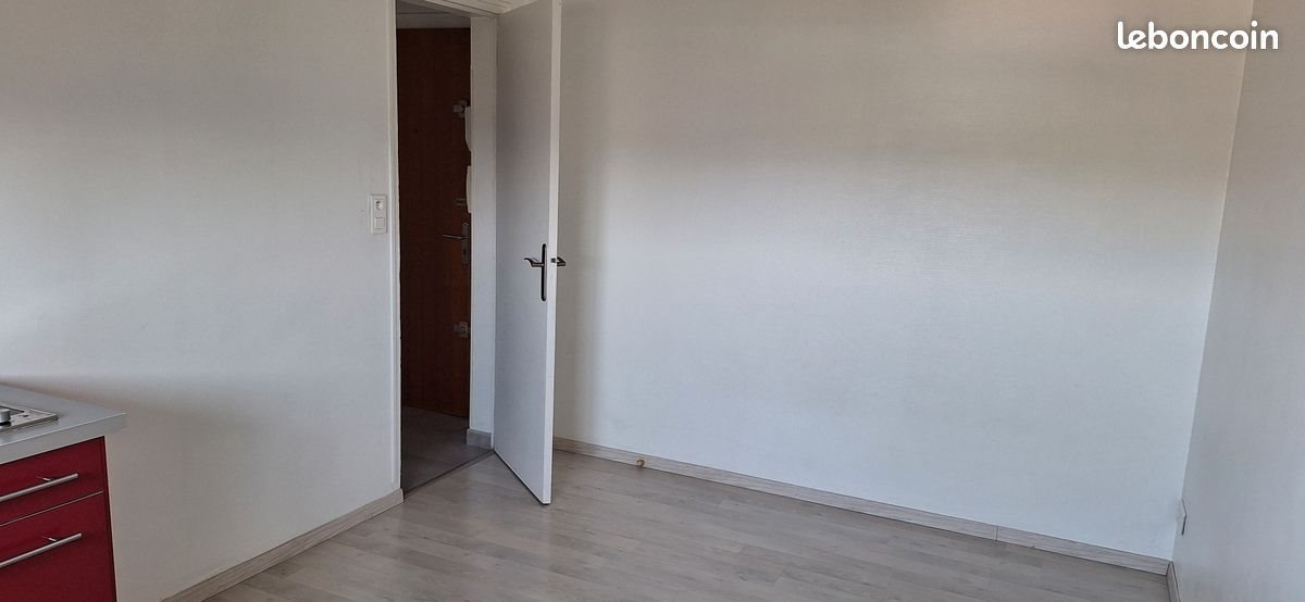 Appartement à louer, 17m², Lons-le-Saunier
