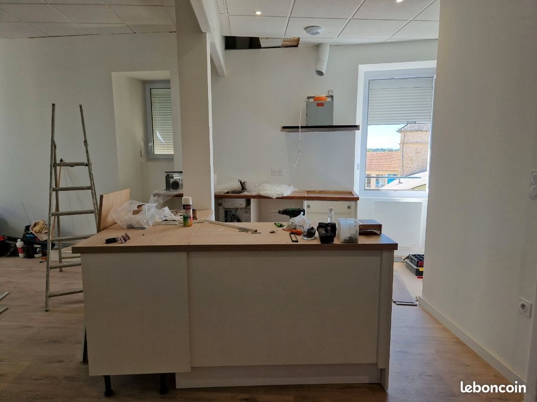 Appartement à louer, 80m², Montbazens