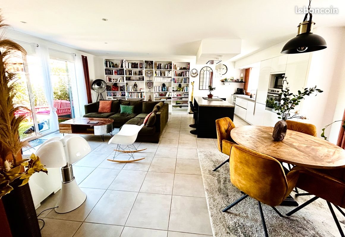 Maison à vendre, 120m², Saint-Laurent-d'Aigouze