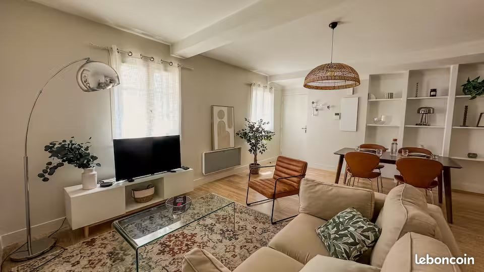 Appartement à louer, 64m², Pézenas