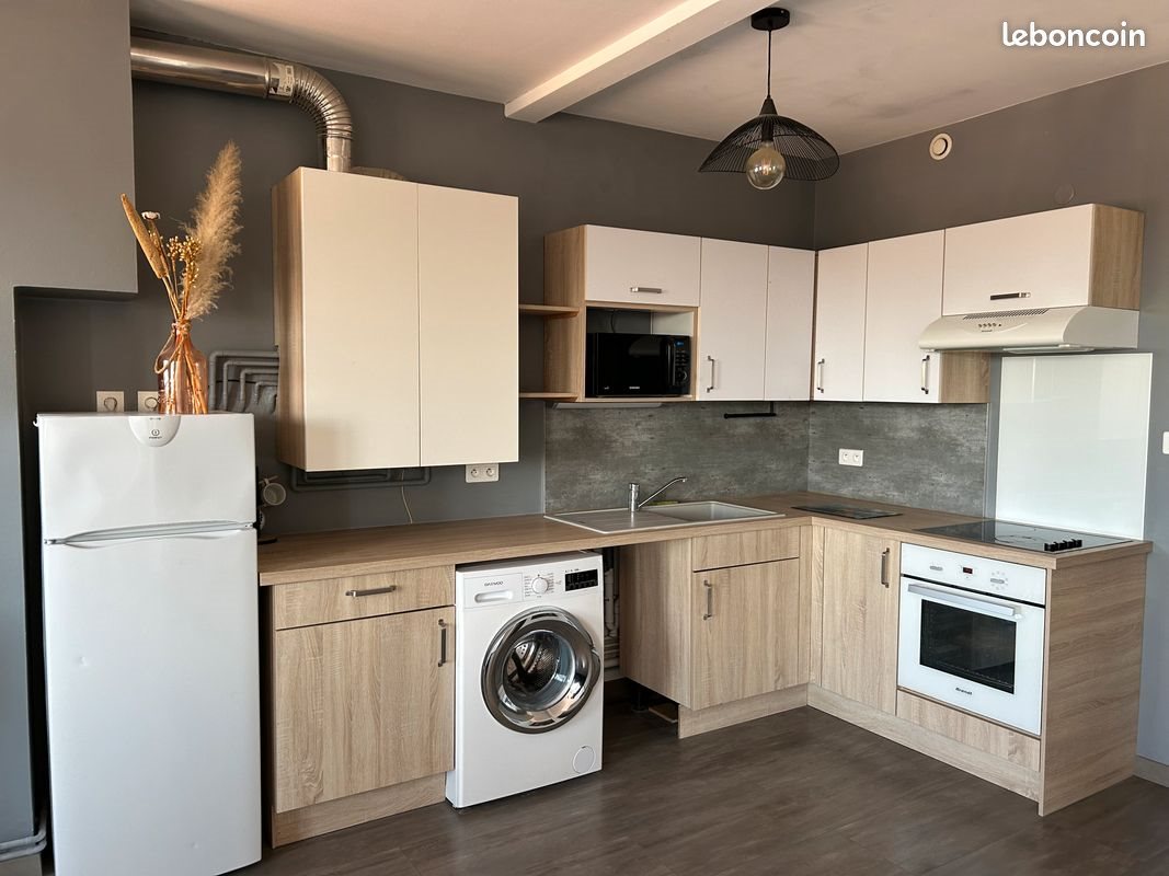 Appartement à louer, 55m², Rochefort