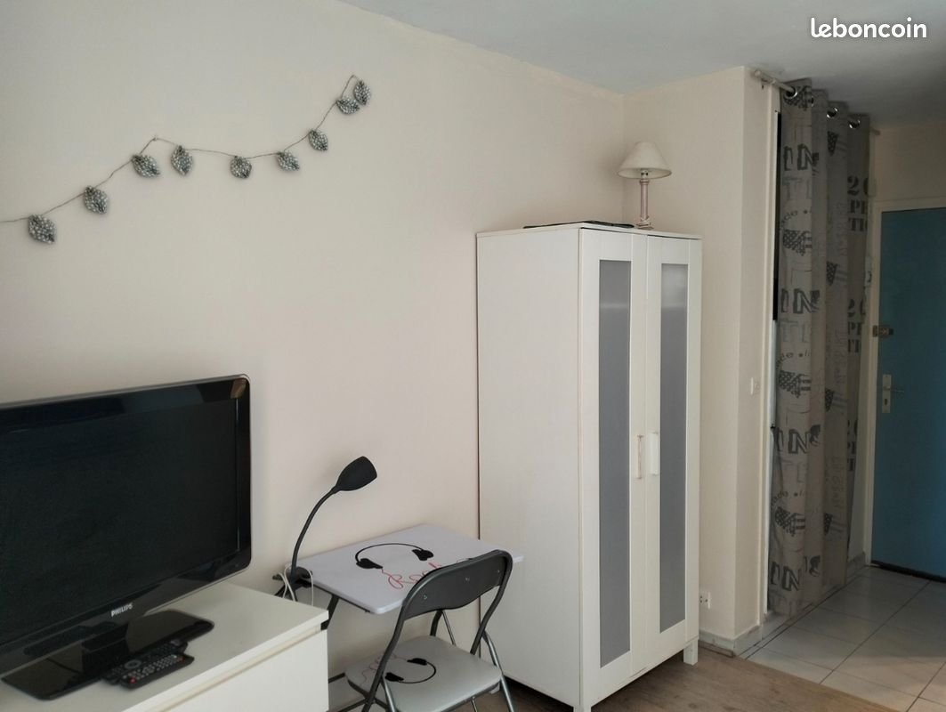 Appartement à louer, 21m², Nîmes