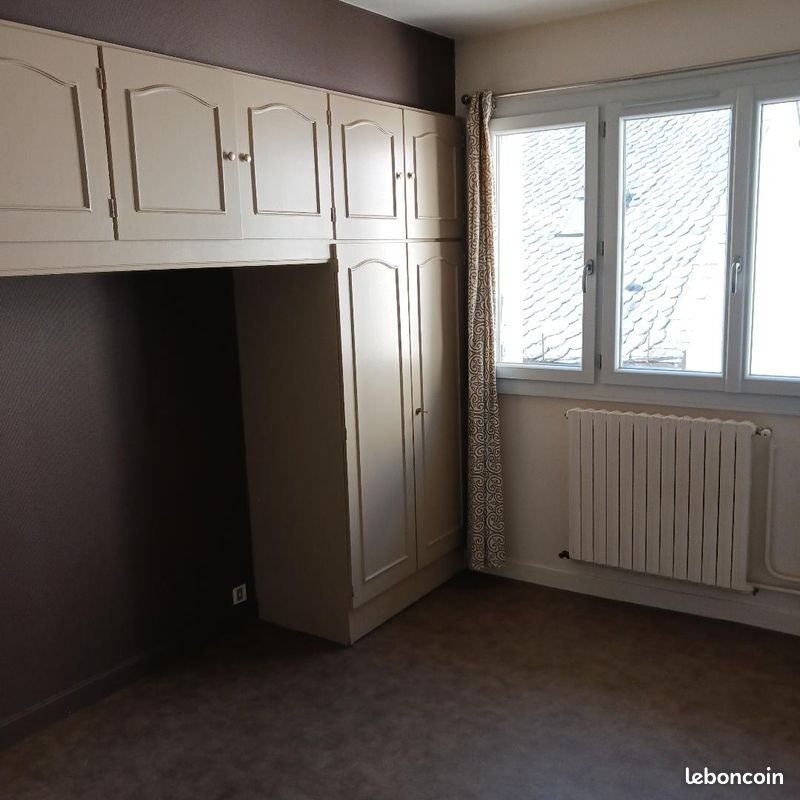 Appartement à louer, 65m², Aurillac