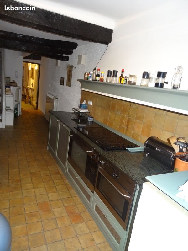 Maison à vendre, 225m², La Roquebrussanne